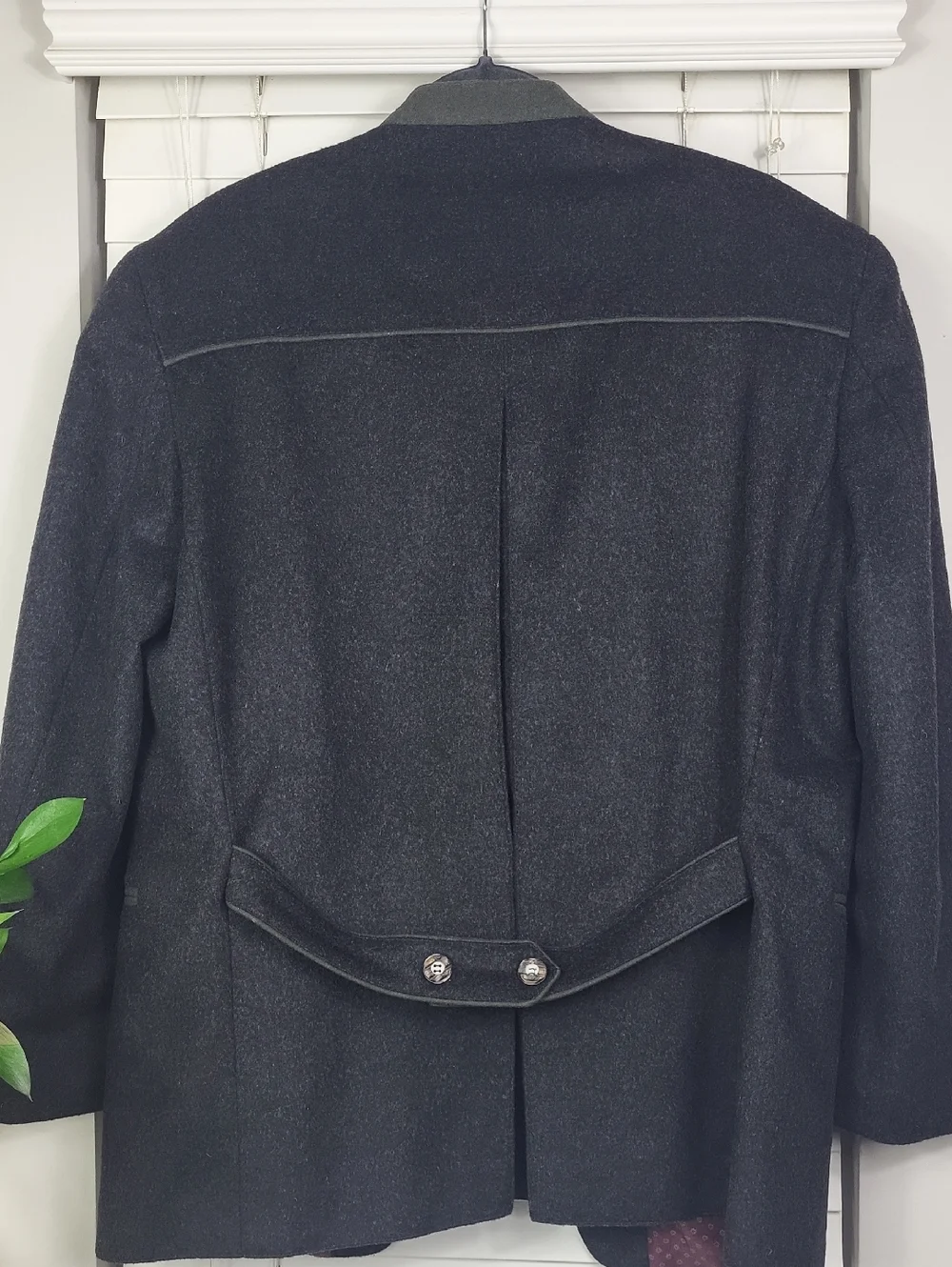 Vintage Michel Luzzi Linea Uomo Tyrol Men's Charcoal Grey Blazer. Size L